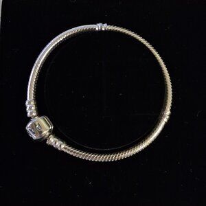 PANDORA Iconic Moments Snake Chain Charm Bracelet – Sterling Silver, 6.3"